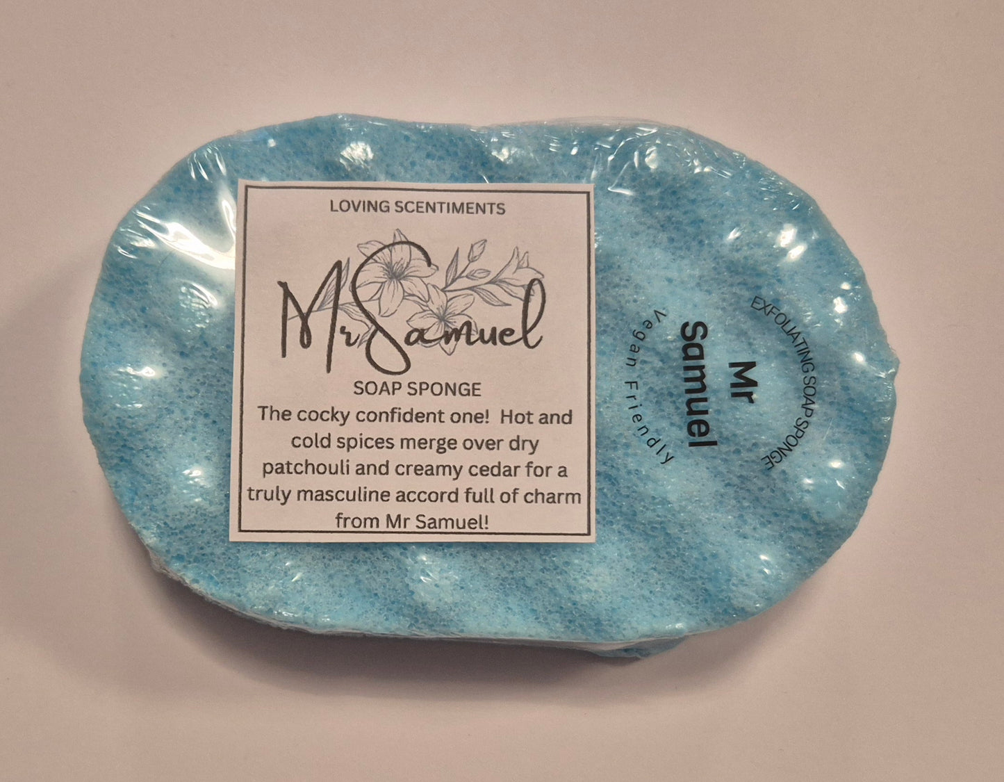 Sbwng wedi'i lenwi â sebon exfoliating