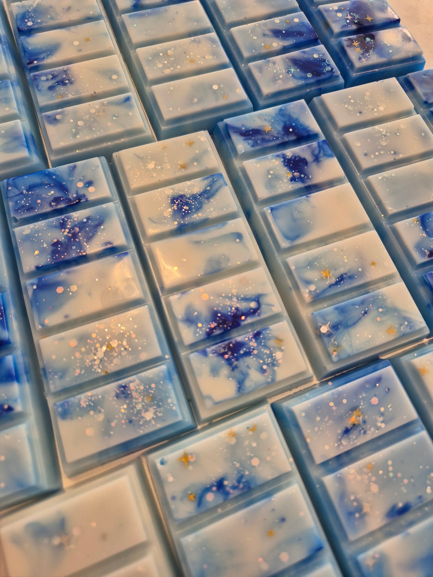 Laundry collection snap bar wax melts