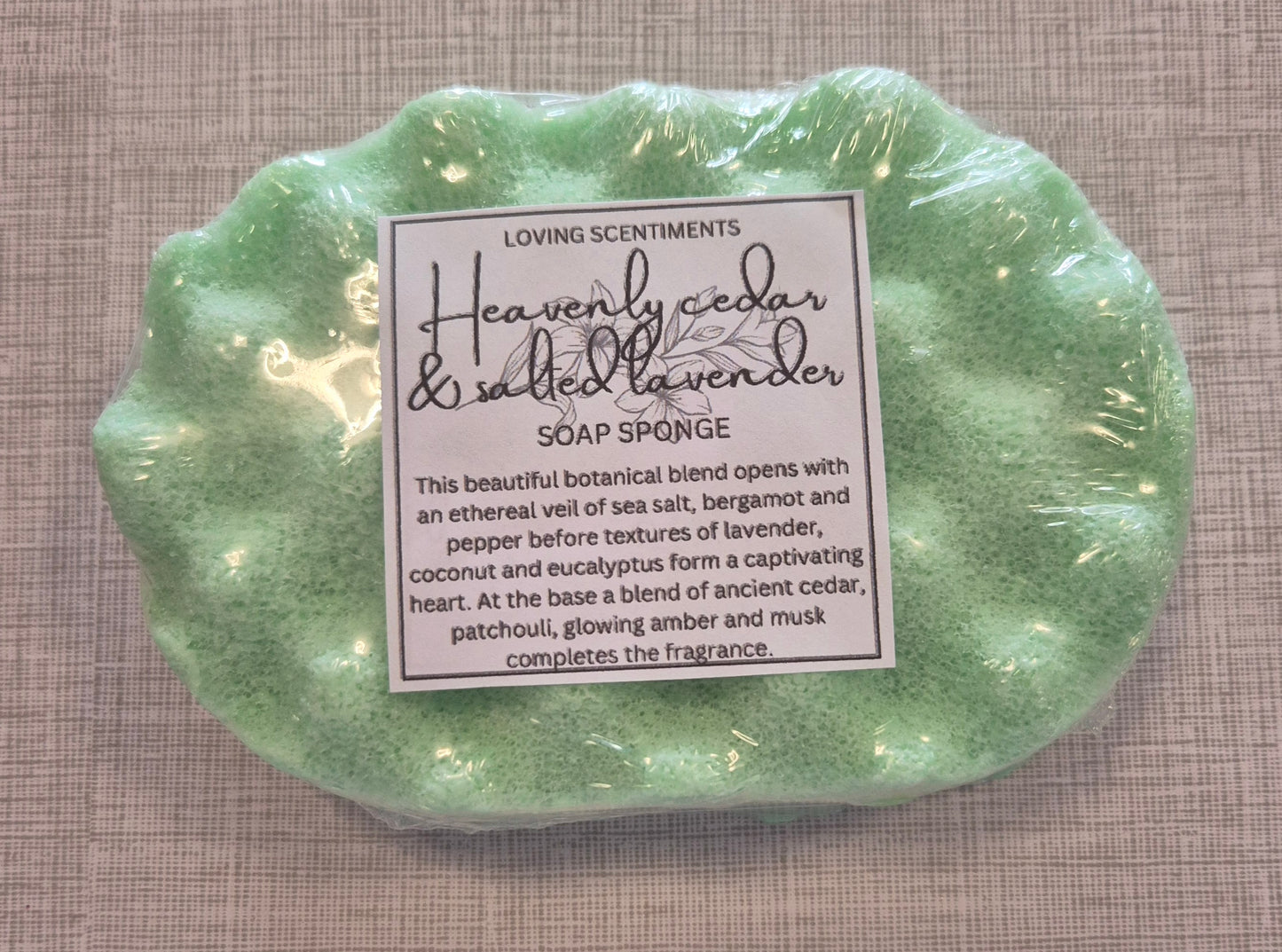 Sbwng wedi'i lenwi â sebon exfoliating
